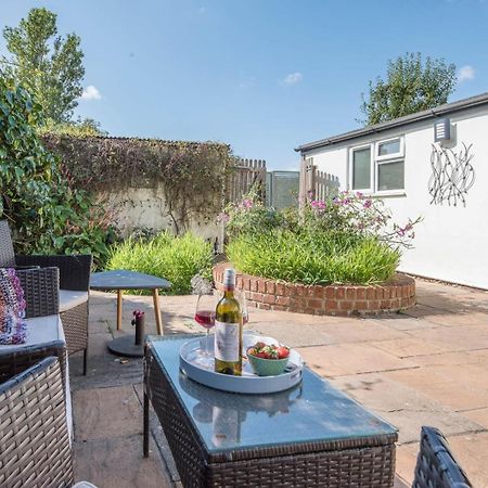Saxon Cottage, Friston Bagian luar foto