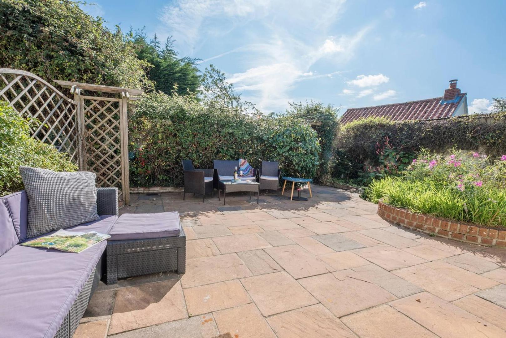 Saxon Cottage, Friston Bagian luar foto