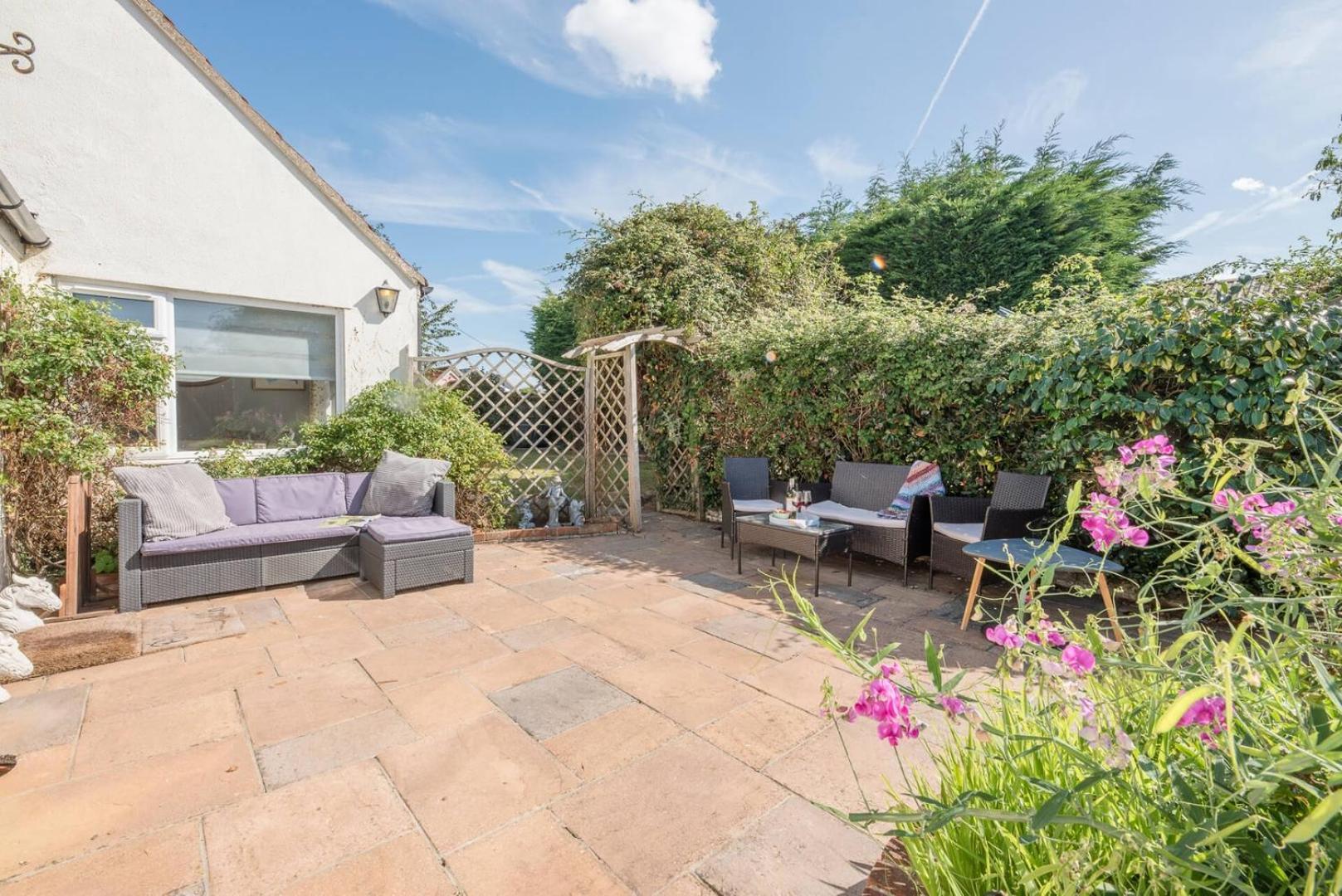 Saxon Cottage, Friston Bagian luar foto