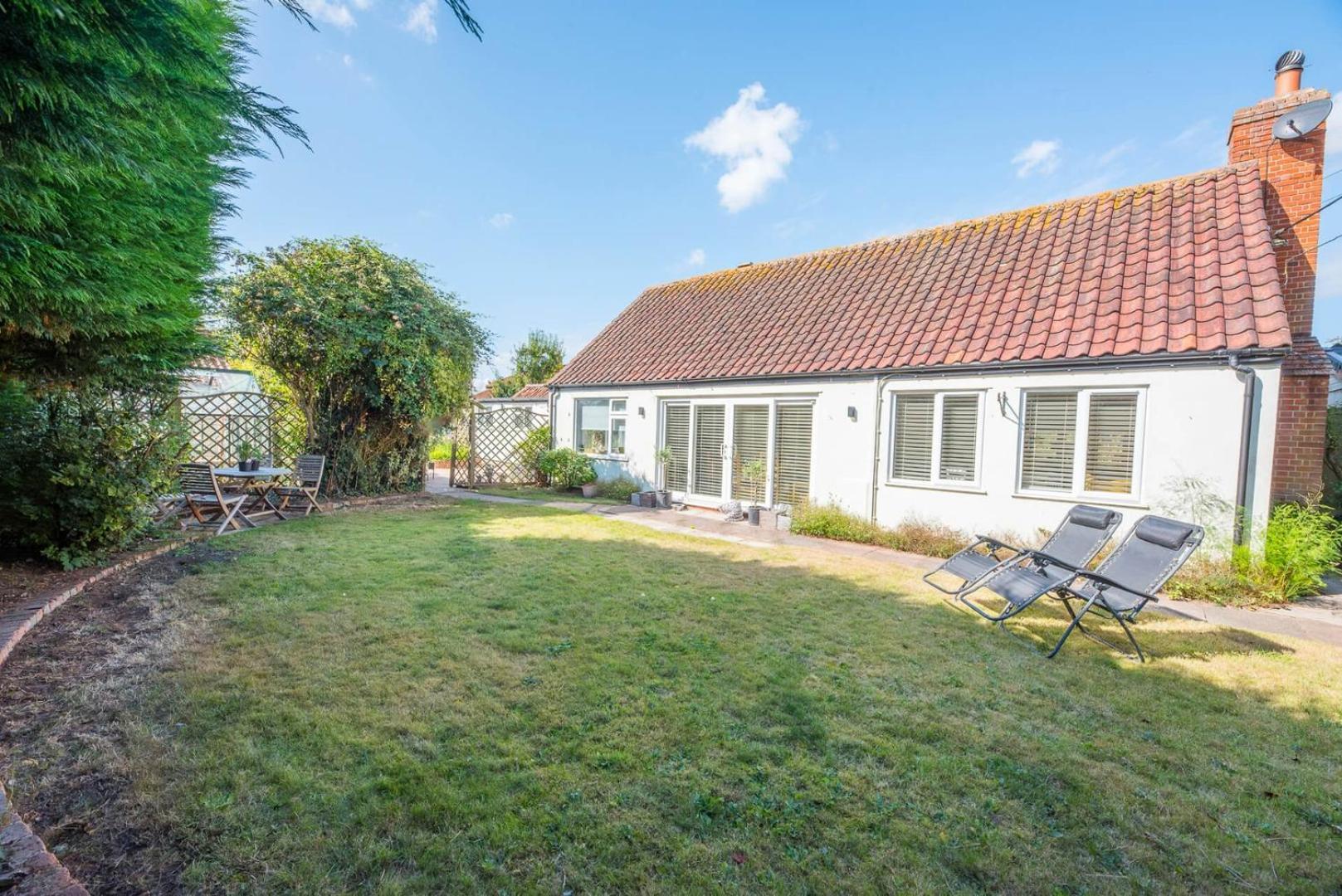 Saxon Cottage, Friston Bagian luar foto
